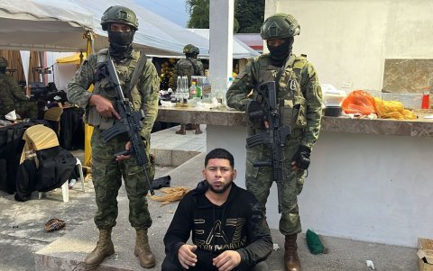 Alias Borys, conocido como el zar de la droga, fue detenido en El Empalme en una narcofiesta.