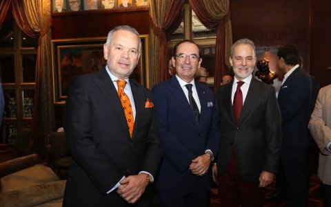 Carlo José Villamar, Juan Carlos Cassinelli y Francisco Nugué.