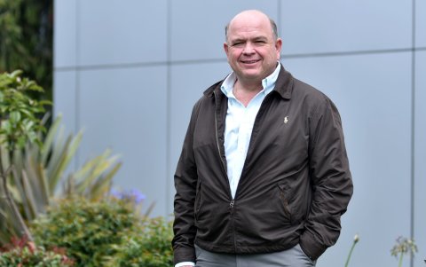 la empresa obtuvo la representación de una marca hasta entonces desconocida en Ecuador: Toyota Motor Sales.