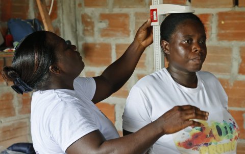 Donde no hay médicos siempre hay parteras, la triste realidad del Pacífico colombiano.