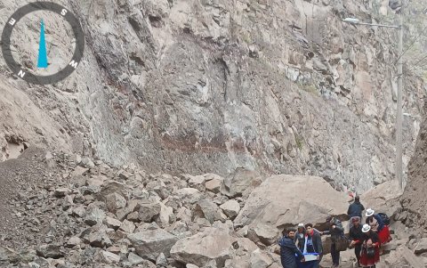 Deslizamiento de gran magnitud cierra la vía Cuenca- Girón- Pasaje.
