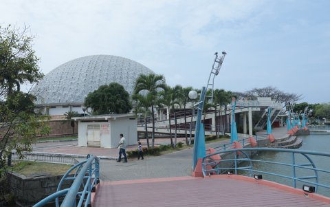 Elementos. Hay problemas con bombas de agua y advierten de filtraciones en la cúpula.