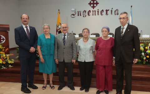 Federico von Buchwald, Beatriz Beltrán, Walter Mera, Aracelly Beltrán, Mercedes Beltrán de Sierra y Manuel Sierra.