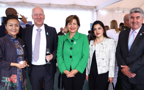 Huan Lui, Beat Schmid, Sharon Campbell, Anabell Argüello y Chris Campbell.