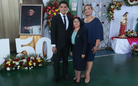 José Alvarado, Lugarda Rodríguez y Karina Zorrillo.