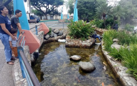 Este 18 de junio se evidenció tareas de mantenimiento en zonas de la laguna.