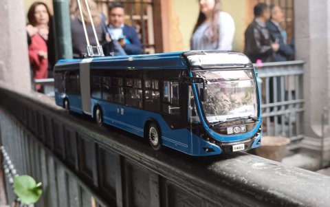 Este es el prototipo del trolebús 100% eléctrico.