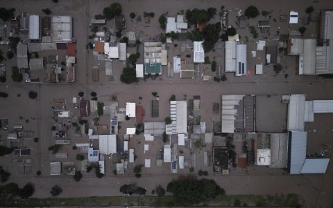 Una imagen desde el aire de la inundación de la ciudad brasileña de Canoas el pasado mes de mayo.