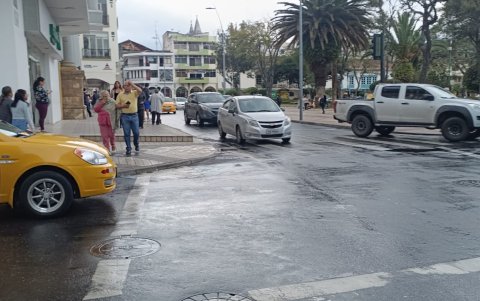 El tráfico en Loja también se ve afectado por los apagones.