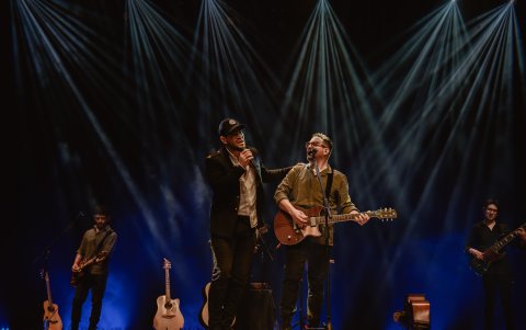 Juan Fernando Velasco junto a Daniel Betancourth