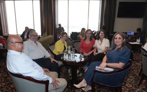 Raúl Clemente Huerta, Elías Chedraui, Tania Zegaib, Consuelo Cepeda, Gigi de Chedraui y María José de Huerta.