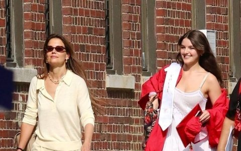 Katie Holmes y Suri.