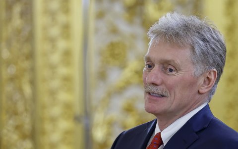 El portavoz del Kremlin, Dmitri Peskov, durante su rueda de prensa telefónica diaria.