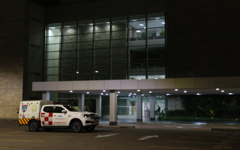 La avioneta fue baleada en el aeropuerto de Santa Rosa, el piloto logra llegar a Guayaquil.