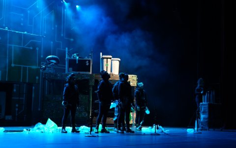 El show es un espectáculo musical inmersivo con un poderoso mensaje sobre nuestros desechos