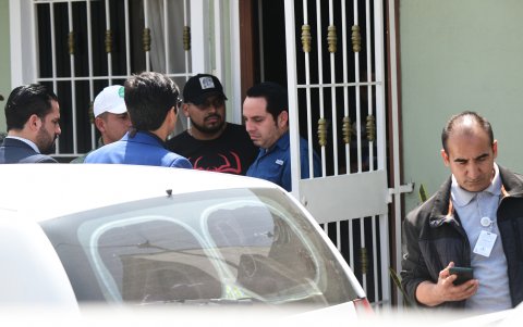 Autoridades municipales y personal de la Policía Judicial participaron en el operativo.