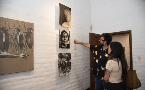 'Cronología de un trastorno' se inauguró en la galería Sara Palcios, ubicada en Nayón.