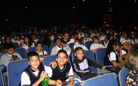 Dentro de la programación se planificaron talleres y actividades educativas para niños, adolescentes y docentes.