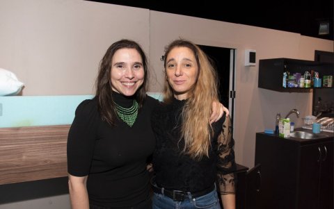 Laura Paredes y Valeria Correa.