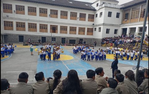Este es el Colegio Nacional Mejía, uno de los más emblemáticos de Quito.