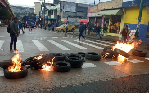 Algunas calles de Quito fueron cerradas en horas de la mañana de este 2 de julio.