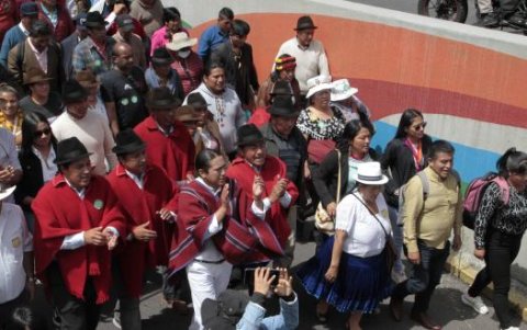 Leonidas Iza lideró una movilización hasta la Asamblea Nacional, este 2 de julio.
