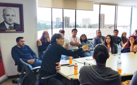 Granja señala que su campaña se centrará en los barrios marginales del país y el encuentro con jóvenes a través de la academia.