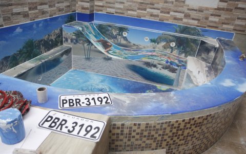 Jacuzzi ubicado en un perativo en el sur de Guayaquil.