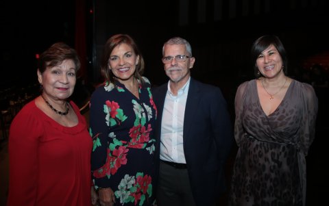 Graciela Hallón, Magdalena Banda, Fernando Negrete y Janina Suárez.