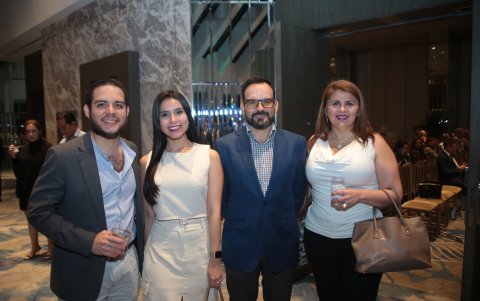 Julio Cajas, Solange Barrera, Patricio Rodríguez y Sofía Ormaza.