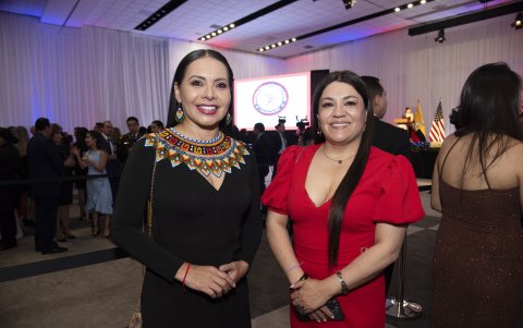 Diana Atamaint y Mónica Banegas.