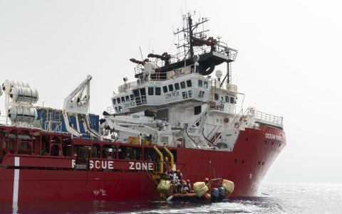 La nave humanitaria Ocean Viking de la ONG europea SOS Mediterranée.