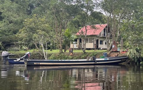 Amazonía. Precandidatos señalan que el consumo de agua contaminada es más notorio en el oriente ecuatoriano.