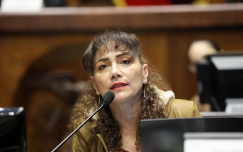 La asambleísta de la RC Patricia Núñez presentó el proyecto de ley para la IA