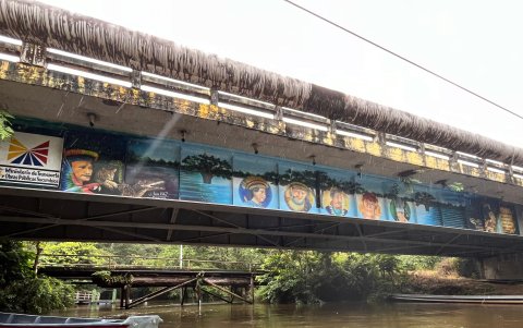 Población. En la Reserva de Producción Faunística Cuyabeno residen las comunidades indígenas Sionas, Secoyas, Cofanes, Quichuas y Shuaras.