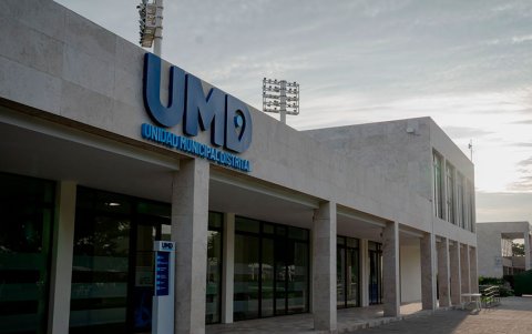 2. Municipio. Una oficina del Cabildo de Guayaquil se aperturó en el parque Samanes hace dos meses. La idea es descentralizar las dependencias municipales.