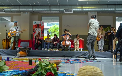 Las distintas materias estarán vinculadas desde el primer ciclo al trabajo social.