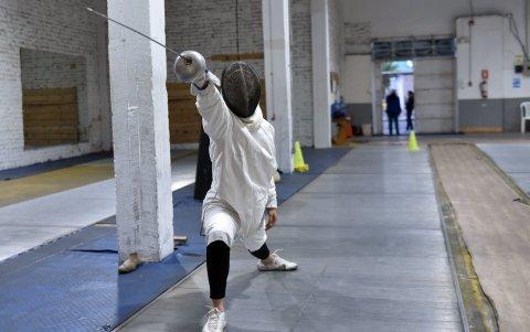 La esgrima es una de las disciplinas del pentatlón moderno.