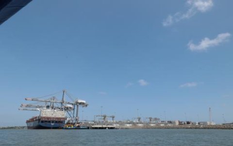 Expansión. Moradores de Puerto El Morro no están de acuerdo con que el Puerto de Aguas Profundas Posorja se amplíe; temen por las especies marítimas.