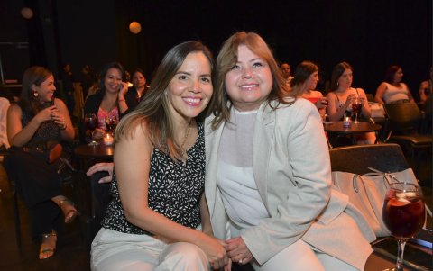 Juanita Núñez y Adriana Elías