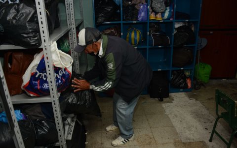 Se busca reeducar a los usuarios para que se bañen y se cambien de ropa a diario.