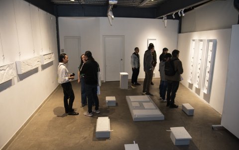 La exposición se puede visitar de martes a sábado, de 11:00 a 18:00, hasta el 27 de julio. El ingreso es libre.