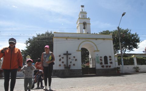 Los fines de semana la parroquia recibe a numerosos visitantes.