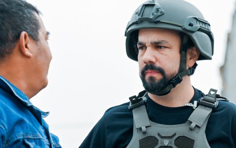 Según un documento, el nivel de riesgo del alcalde Luis Chonillo ha disminuido considerablemente, a pesar de las pruebas presentadas sobre amenazas.