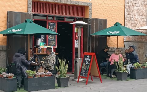 2. Restaurantes. Han aumentado los locales comerciales. Destacan que lo que más hay son los restaurantes.