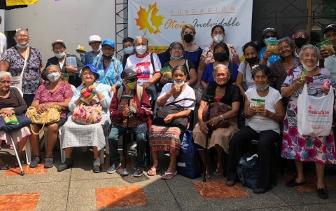 Luis Cortez se centra en la toma de decisiones, creación de estrategias y elaboración de proyectos para niños y adultos mayores.