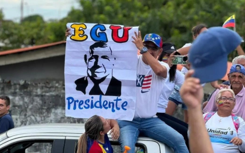 Edmundo González Urrutia es el candidato de la Plataforma Unitaria Democrática (PUD), una alianza que concentra a los principales partidos políticos de oposición de Venezuela.