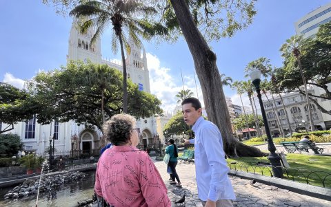 Recorridos. Jaime Arellano ofrece actividades turísticas a locales y foráneos.