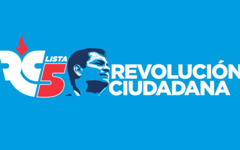 Políticos correístas han manifestado que la especie de llama del logo de la RC5 es similar a la que se ha graficado en el logo del caso Triple A.