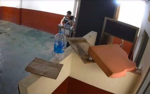 Los videos de la cámara de seguridad de la cárcel La Roca sirvieron como prueba.